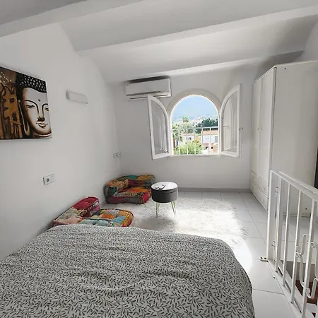 Tipo Loft Con Vista Al Montgo Lejlighed