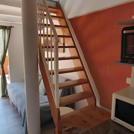 Tipo Loft Con Vista Al Montgo